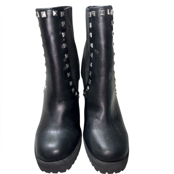 Steve Madden Black Studded Ankle Boots - Picture 2 of 5